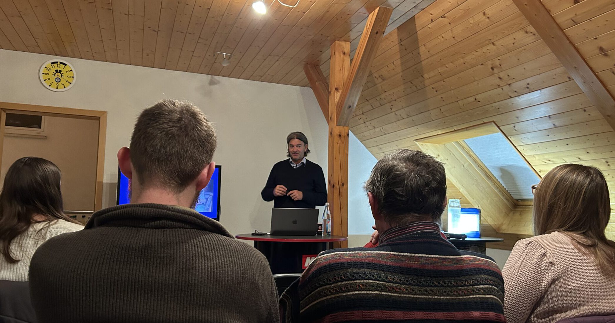 Michael Keller im Vortragraum